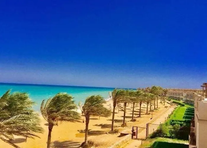 العين السخنة قرية بلاجيو Alpesi faház